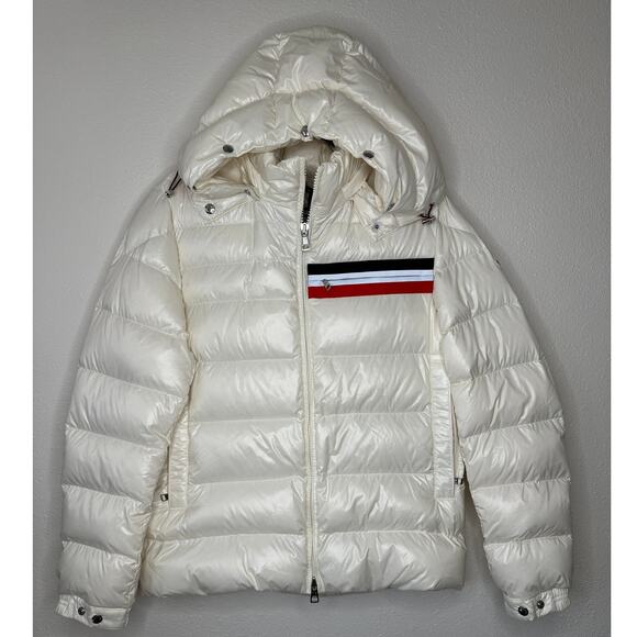 NWT Moncler Mounier White Down Puffer Jacket Hooded 3 Stripes R$1410 Size 4 / XL - Picture 1 of 15